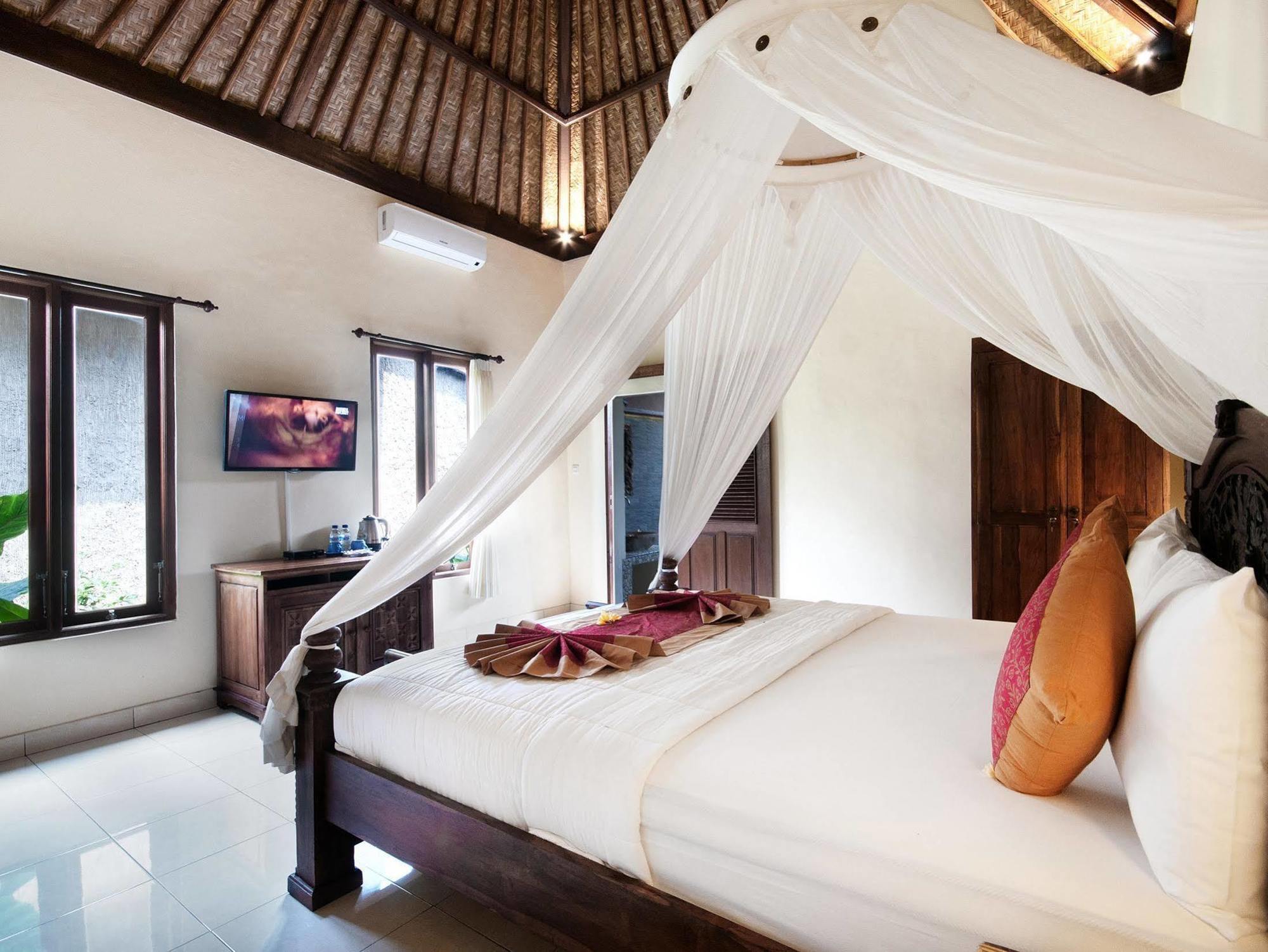 Pajar House Ubud Suite & Villas ภายนอก รูปภาพ